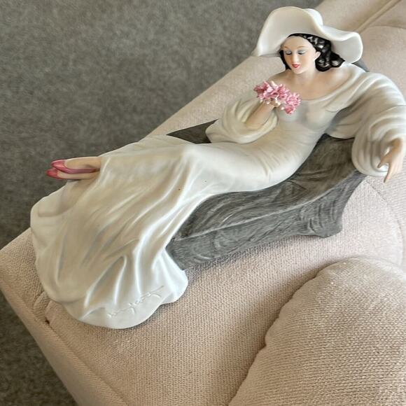 Sculpture The Heirloom Tradition Louis Icart 1937 Parfum de Fieurs woman on Sofa - Picture 1 of 5